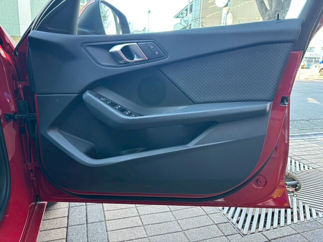 汚れ等も少なく綺麗な状態です！